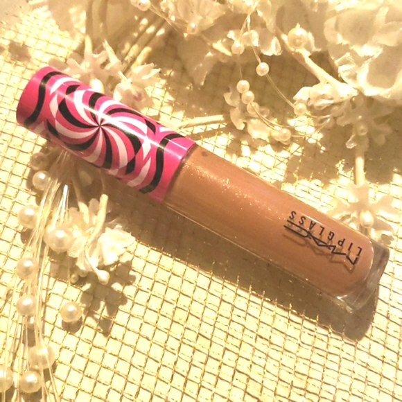 💙🌟TIKTALK OF THE TOWN Mac DISCONTINUED MINI Lipglass NWOBOX - Picture 1 of 5